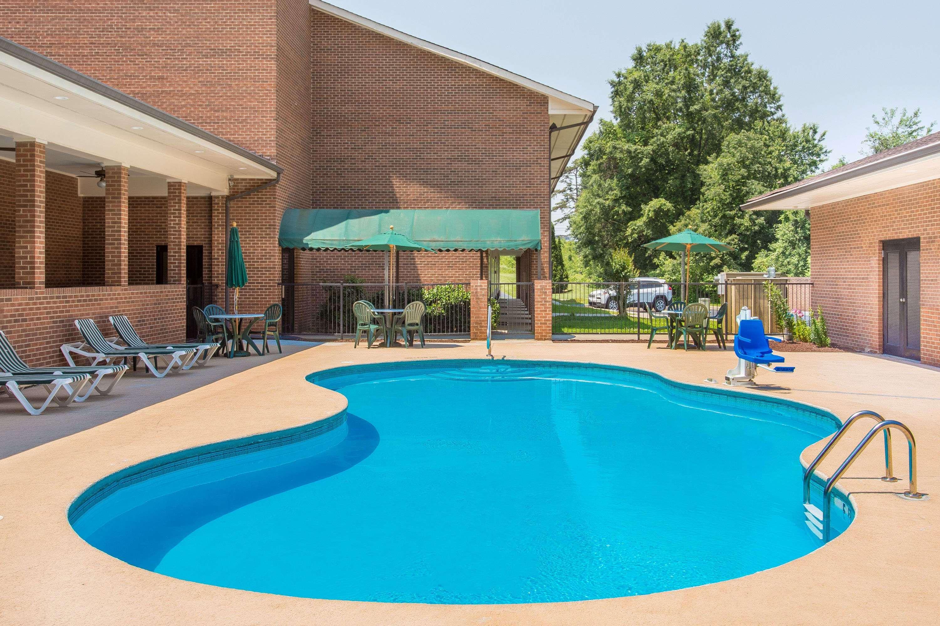 Days Inn By Wyndham Lexington Dış mekan fotoğraf